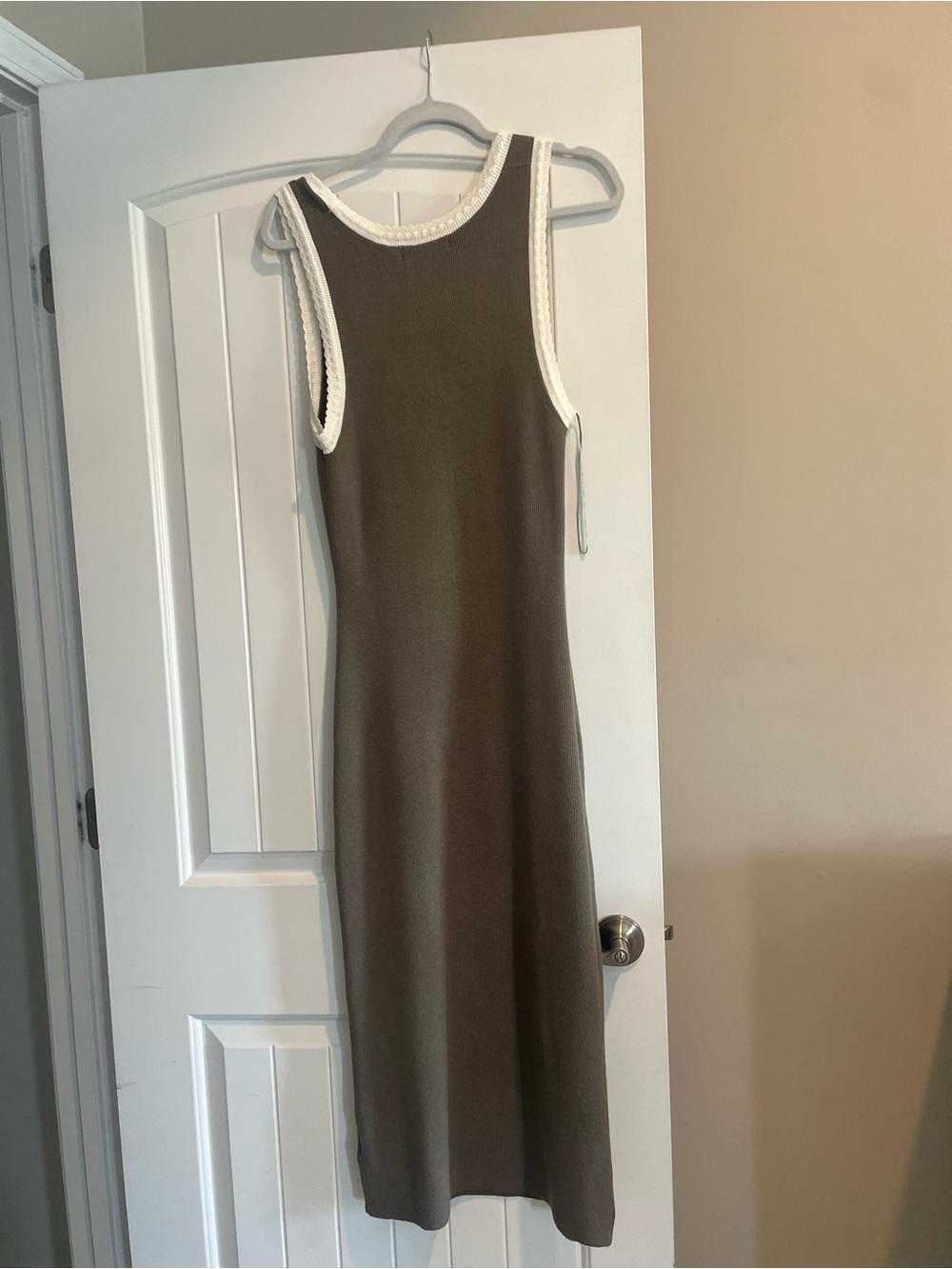 Caroline Constas Brown Tank with Cream Ruffle Trim - Picture 3 of 3